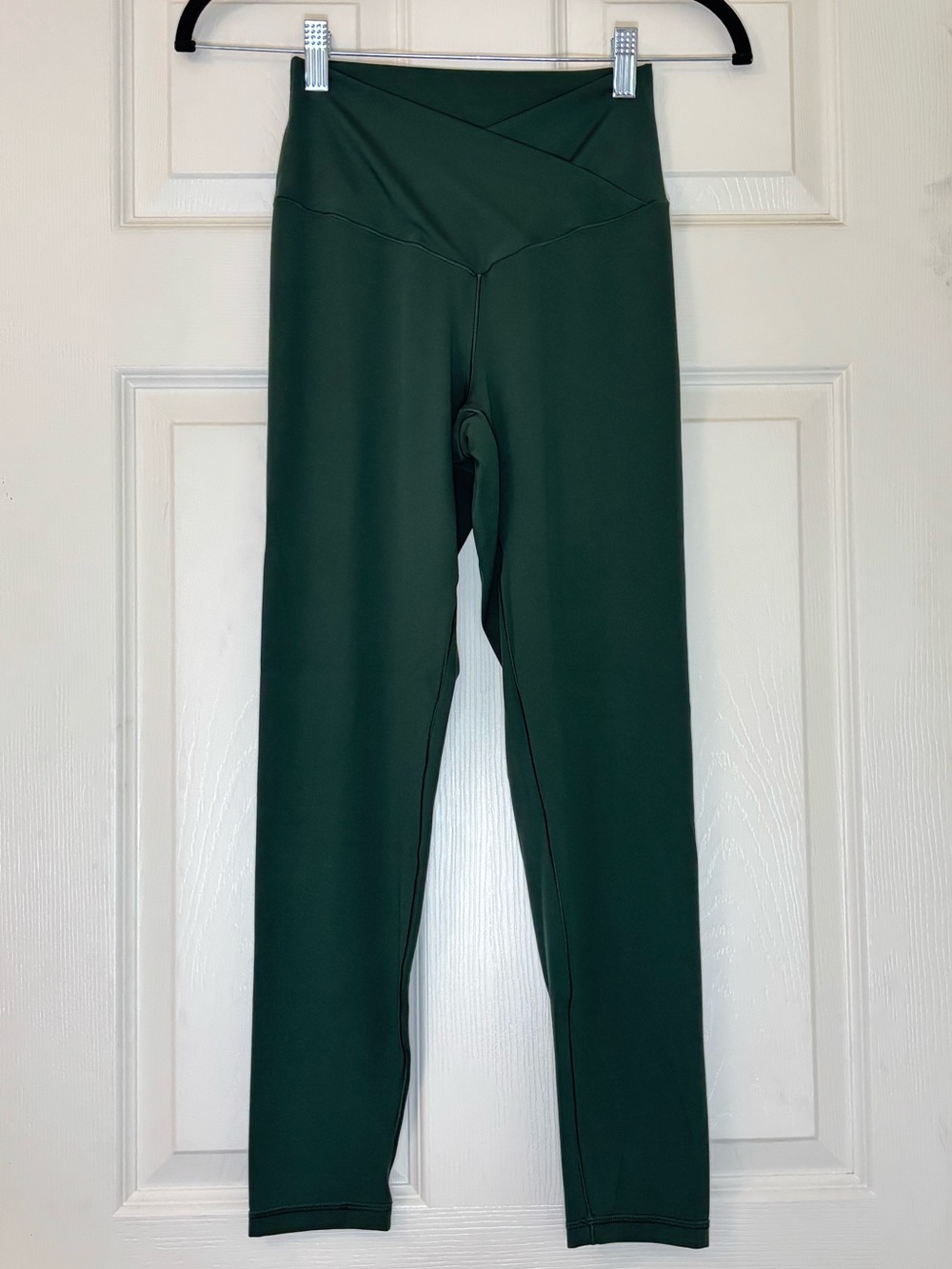Offline by Aerie Real Me High Waisted Crossover 7/8 Length Leggings
